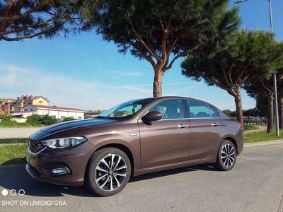 Usata Fiat Tipo Lounge 120 CV (88 kW) 2017 Grigio Berlina