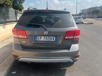 Usata Fiat Freemont 140 CV (102 kW) 2013 Grigio SUV