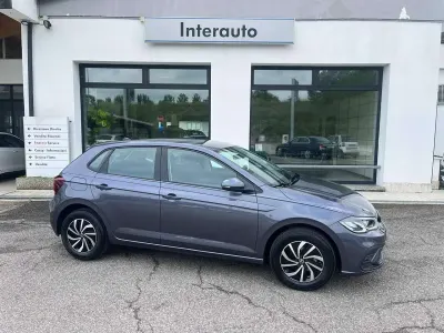 Usata VW Polo Life 95 CV (69 kW) 2025 Smoky grey Utilitaria