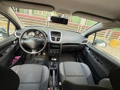 Usata Peugeot 207 70 CV (51 kW) 2010 Bianco Berlina