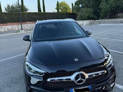 Usata Mercedes GLA200 Premium 150 CV (110 kW) 2021 Nero SUV