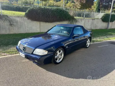 Usata Mercedes SL500 231 CV (169 kW) 1998 Blu Cabrio