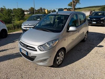 Begagnad Hyundai i10 69 HK (50 kW) 2013 Grå Halvkombi