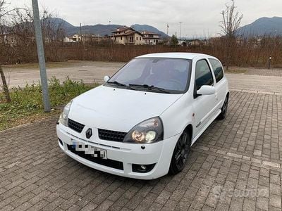 Usata Renault Clio II 2002 Bianco Berlina