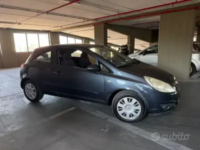 Usata Opel Corsa Enjoy 69 CV (50 kW) 2007 Bluazzurro Utilitaria