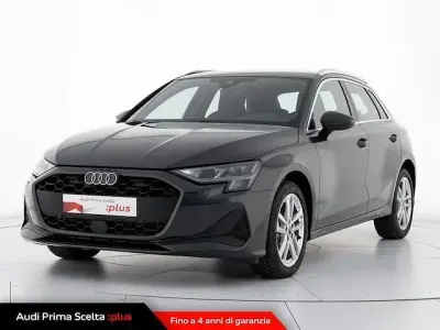 Nuova Audi A3 Business 116 CV (85 kW) 2025 Grigio manhattan metallizzato Berlina