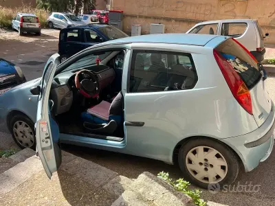 Usata Fiat Punto 2009 Blu Utilitaria