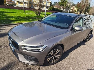 Usata Volvo V60 Business Edition 150 CV (110 kW) 2020 Grigio Station wagon