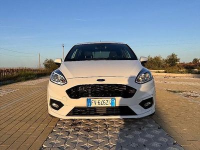 Usata Ford Fiesta ST-Line 100 CV (73 kW) 2019 Bianco Berlina