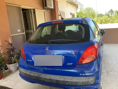Usata Peugeot 207 73 CV (53 kW) 2006 Bluazzurro Berlina