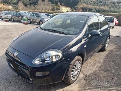 Usata Fiat Punto Street 77 CV (56 kW) 2015 Blu Utilitaria