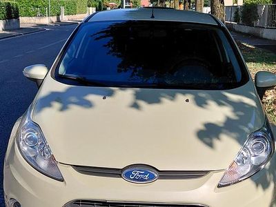 Usata Ford Fiesta 75 CV (55 kW) 2009 Giallo Utilitaria