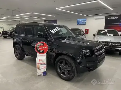 Nuova Land Rover Defender 200 CV (147 kW) 2026 Nero SUV
