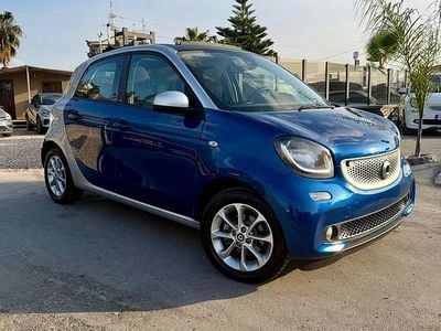 Usata Smart ForFour Passion 90 CV (66 kW) 2019 Blu Utilitaria