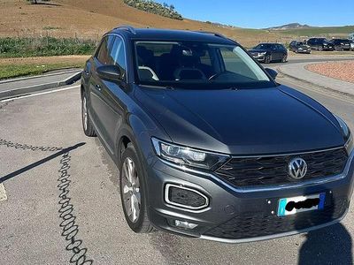 Usata VW T-Roc 116 CV (85 kW) 2019 Grigio SUV