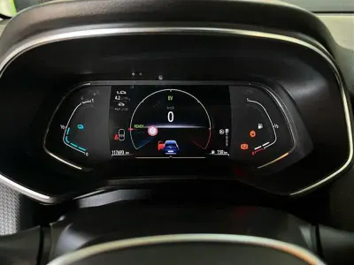 Usata Renault Clio Zen 140 CV (102 kW) 2021 Blu scuro Utilitaria