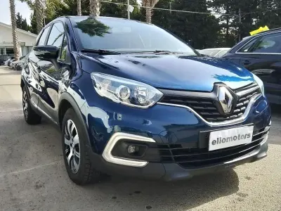 Usata Renault Captur 89 CV (65 kW) 2019 Blu SUV