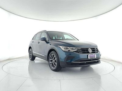 Usata VW Tiguan Life 150 CV (110 kW) 2021 Blu metallizzato SUV