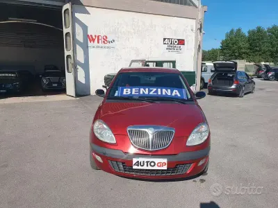 Usata Lancia Ypsilon 60 CV (44 kW) 2005 Rosso Utilitaria