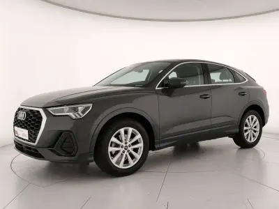 Usata Audi Q3 Sportback Business Plus 150 CV (110 kW) 2023 Grigio atomico metallizzato SUV