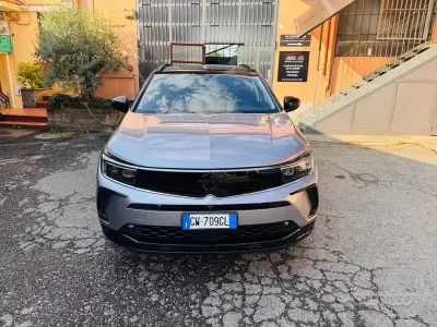 Usata Opel Grandland X 131 CV (96 kW) 2024 Grigio SUV