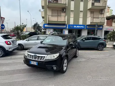 Usata Subaru Forester 147 CV (108 kW) 2009 Nero SUV