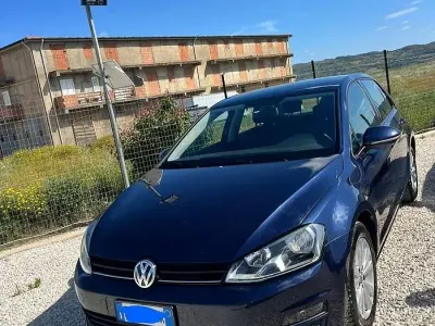 Second-hand VW Golf VII Comfortline 110 CP (80 kW) 2014 Albastru Berlinǎ