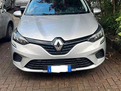 Usata Renault Clio V Intens 101 CV (74 kW) 2021 Grigio Berlina
