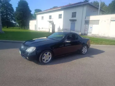 Usata Mercedes SLK200 163 CV (119 kW) 2002 Nero Cabrio