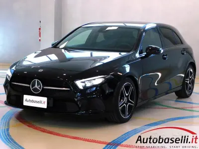 Usata Mercedes A180 Night 116 CV (85 kW) 2021 Nero Berlina