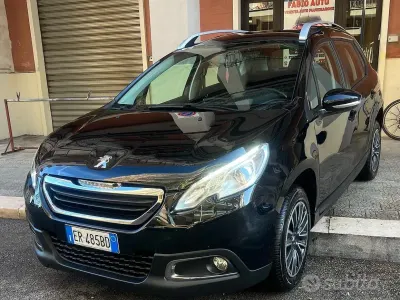 Usata Peugeot 2008 Access 68 CV (50 kW) 2013 Nero SUV