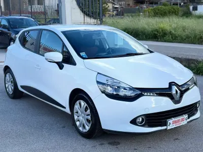 Usata Renault Clio IV 75 CV (55 kW) 2015 Bianco Berlina