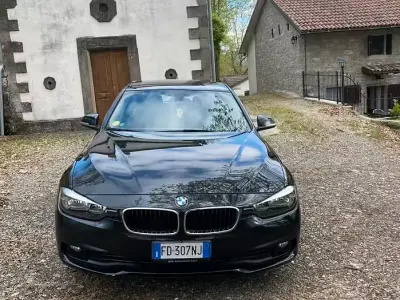 Usata BMW 318 150 CV (110 kW) 2016 Nero Station wagon