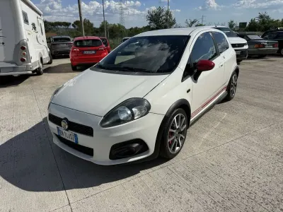 Usata Abarth Grande Punto 155 CV (114 kW) 2008 Bianco Utilitaria