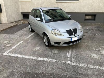 usata Lancia Ypsilon 1.2 Diva Neopatentati