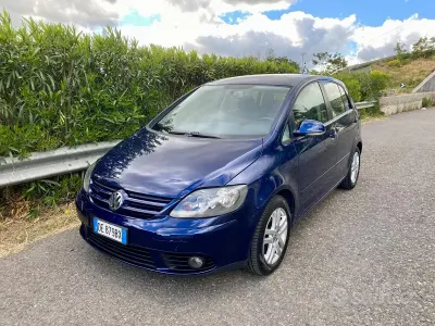 Usata VW Golf V Comfortline 105 CV (77 kW) 2007 Blu Berlina