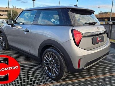 Melting silver Usata 2024 Mini Cooper Essential Utilitaria | 24.990 € (Buon prezzo)