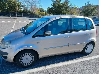 Usata Lancia Musa 95 CV (69 kW) 2005 Monovolume