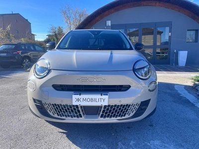 Usata Fiat 600 101 CV (74 kW) 2025 Beige SUV