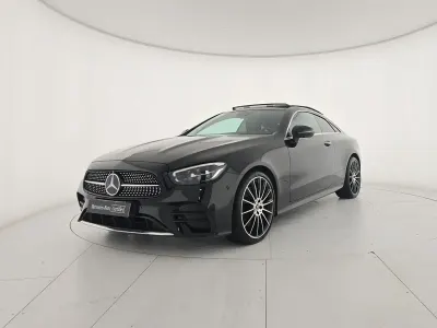 Usata Mercedes E450 Premium Plus 367 CV (269 kW) 2022 Nero Coupé