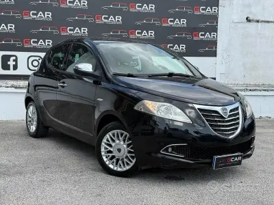 Usata Lancia Ypsilon S 95 CV (69 kW) 2013 Nero Utilitaria