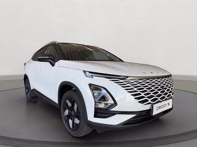 Nuova Omoda 5 224 CV (164 kW) 2026 Khaki white & carbon crystal black roof SUV