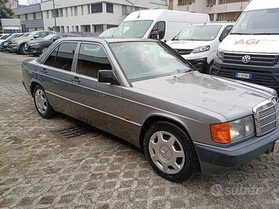 Usata Mercedes 190 122 CV (89 kW) 1990 Berlina