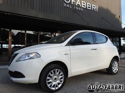 Usata Lancia Ypsilon Gold 86 CV (63 kW) 2013 Bianco Utilitaria