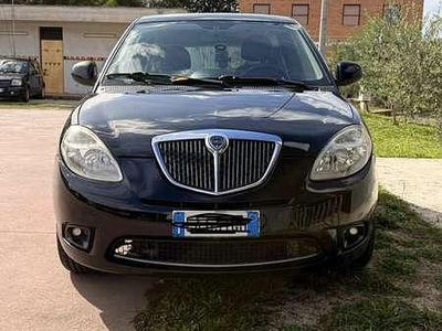 Usata Lancia Ypsilon 60 CV (44 kW) 2010 Utilitaria