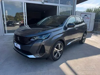 Usata Peugeot 3008 Allure 131 CV (96 kW) 2022 Grigio SUV