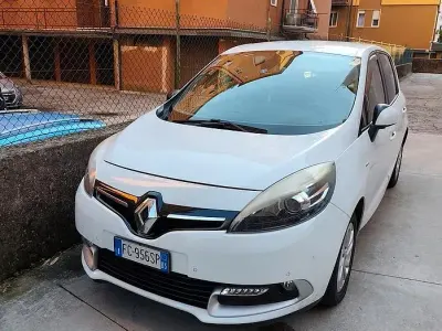 Usata Renault Scénic III XMOD 110 CV (80 kW) 2016 Bianco Monovolume
