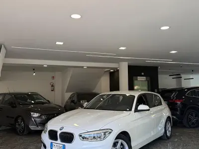 Usata BMW 116 xLine 116 CV (85 kW) 2016 Bianco Utilitaria