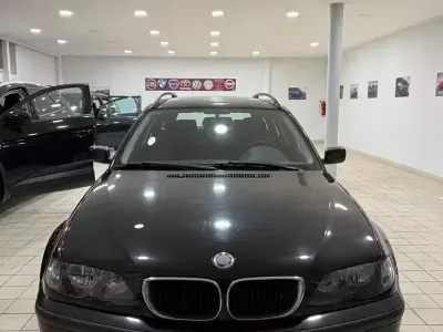 Usata BMW 320 150 CV (110 kW) 2004 Nero Station wagon