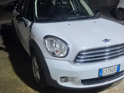 Usata Mini Countryman 111 CV (81 kW) 2011 Bianco SUV